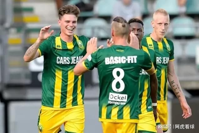 作中捆手捆 作中捆手捆